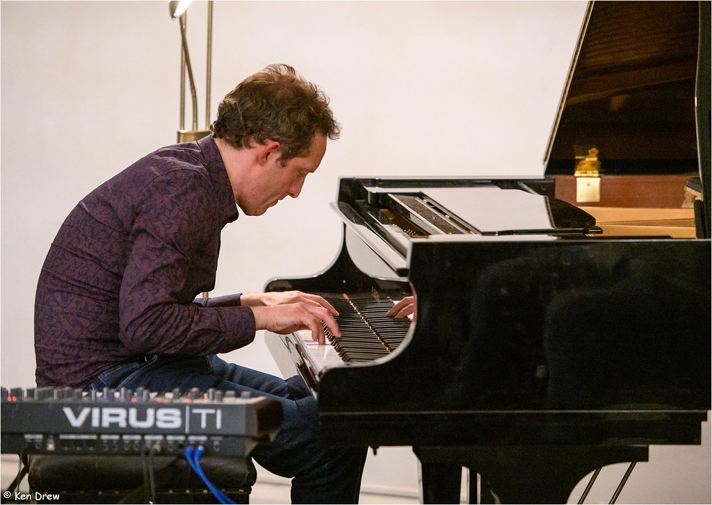 PAUL TAYLOR (PIANO) picture