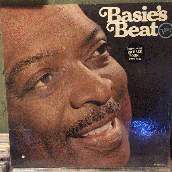 COUNT BASIE - Basie's Beat cover 