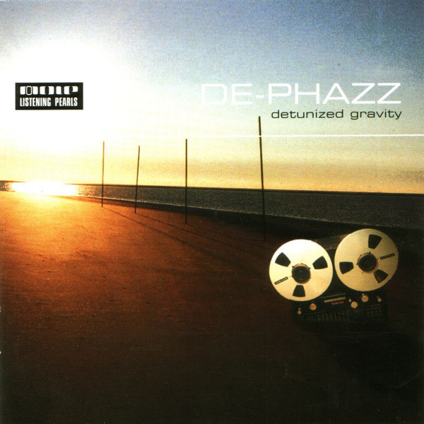 DE-PHAZZ - Detunized Gravity cover 