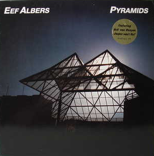 EEF ALBERS - Pyramids cover 