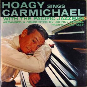 HOAGY CARMICHAEL - Hoagy Sings Carmichael cover 