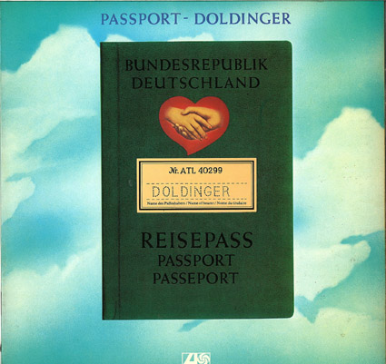 KLAUS DOLDINGER/PASSPORT - Passport cover 