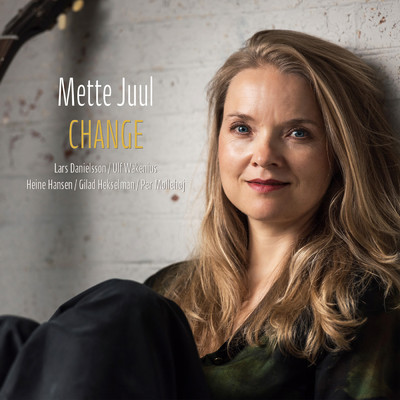 METTE JUUL - Change cover 
