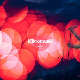 MIKROMUSIC - Mikromusic w eterze cover 