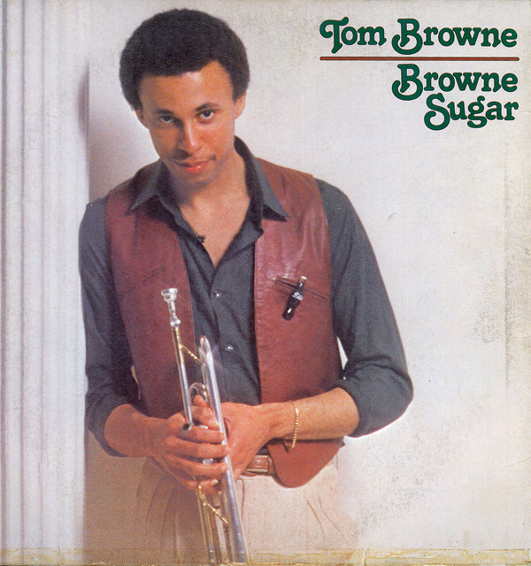 TOM BROWNE - Browne Sugar cover 