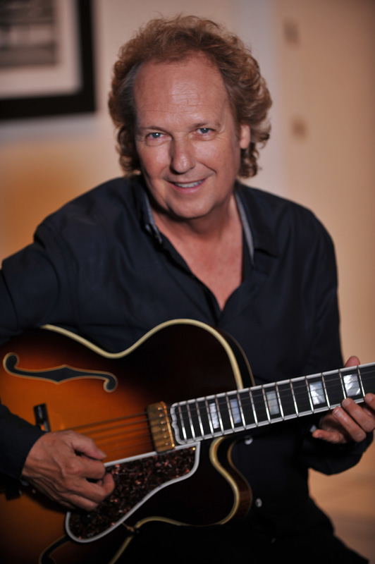 LEE RITENOUR picture