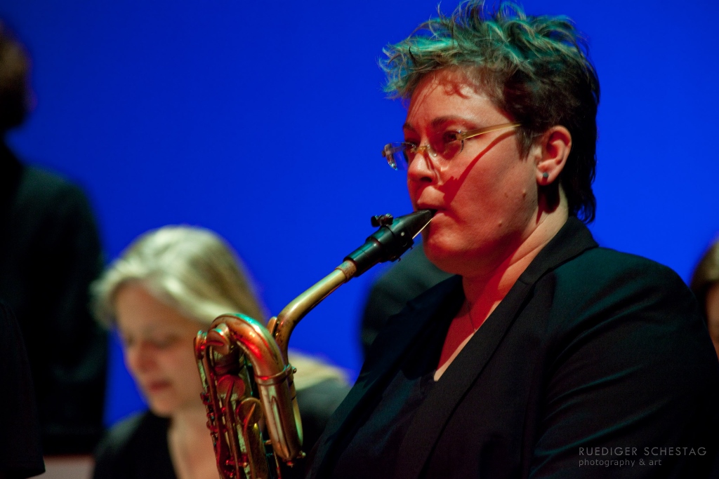 LISA PARROTT picture