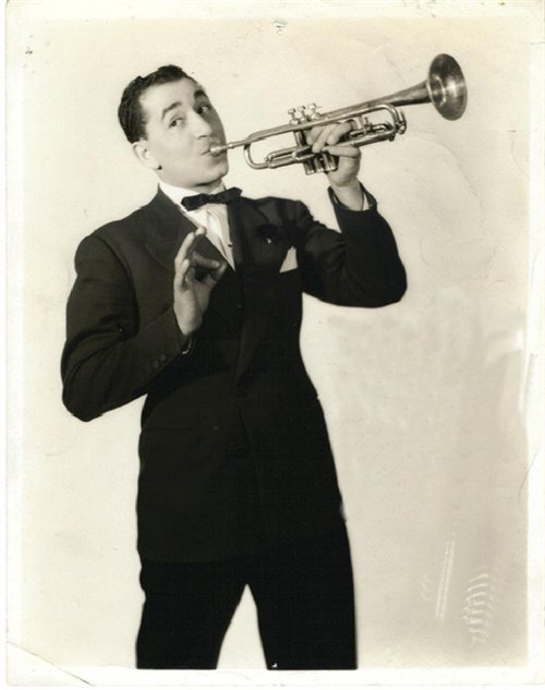 LOUIS PRIMA (TRUMPET) picture