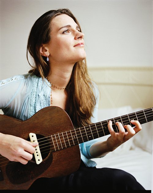 MADELEINE PEYROUX picture