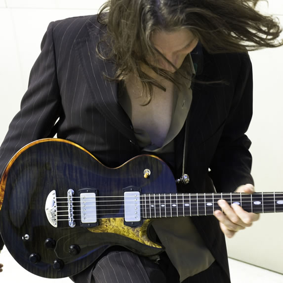 ROBBEN FORD picture