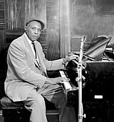 SUNNYLAND SLIM picture