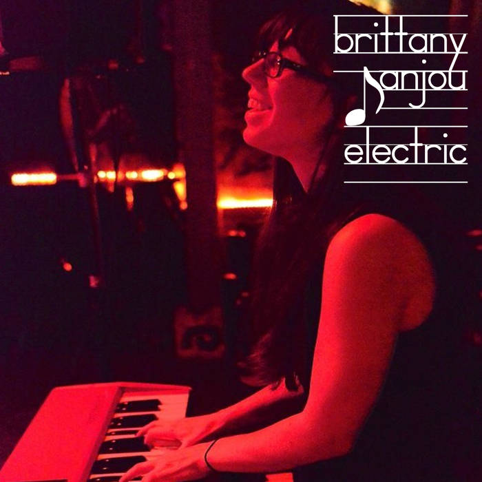 BRITTANY ANJOU - Electric cover 