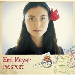 EMI MEYER - Passport cover 