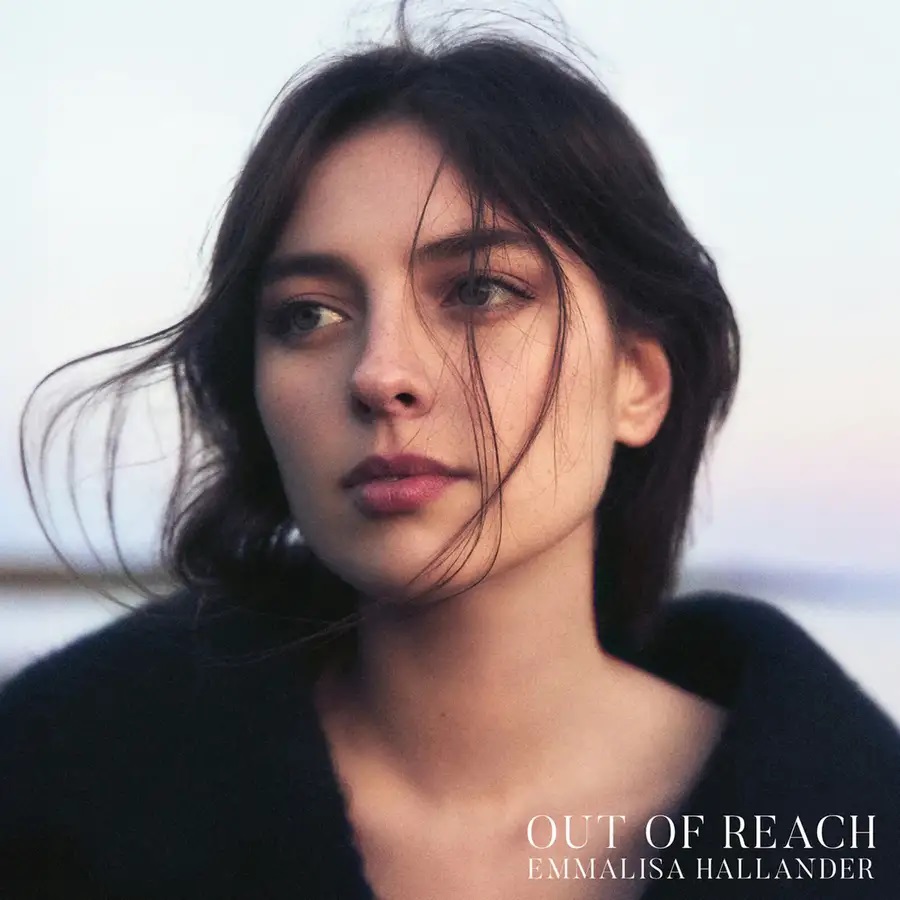 EMMALISA HALLANDER - Out of Reach cover 
