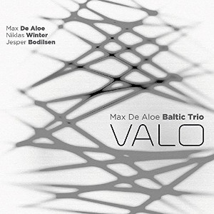MAX DE ALOE - Max De Aloe Baltic Trio : Valo cover 