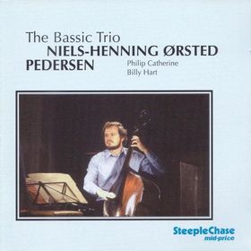 NIELS-HENNING ØRSTED PEDERSEN - The Bassic Trio cover 