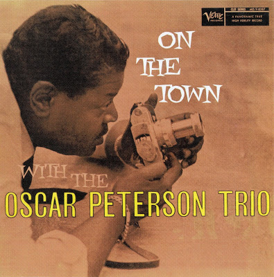 OSCAR PETERSON - On the Town With the Oscar Peterson Trio cover 