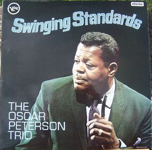 OSCAR PETERSON - Swinging Standards cover 