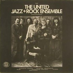 THE UNITED JAZZ AND ROCK ENSEMBLE - Live im Schützenhaus cover 